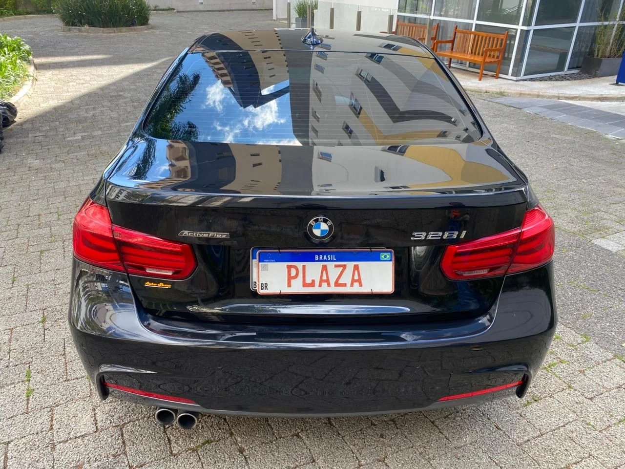 BMW 328I