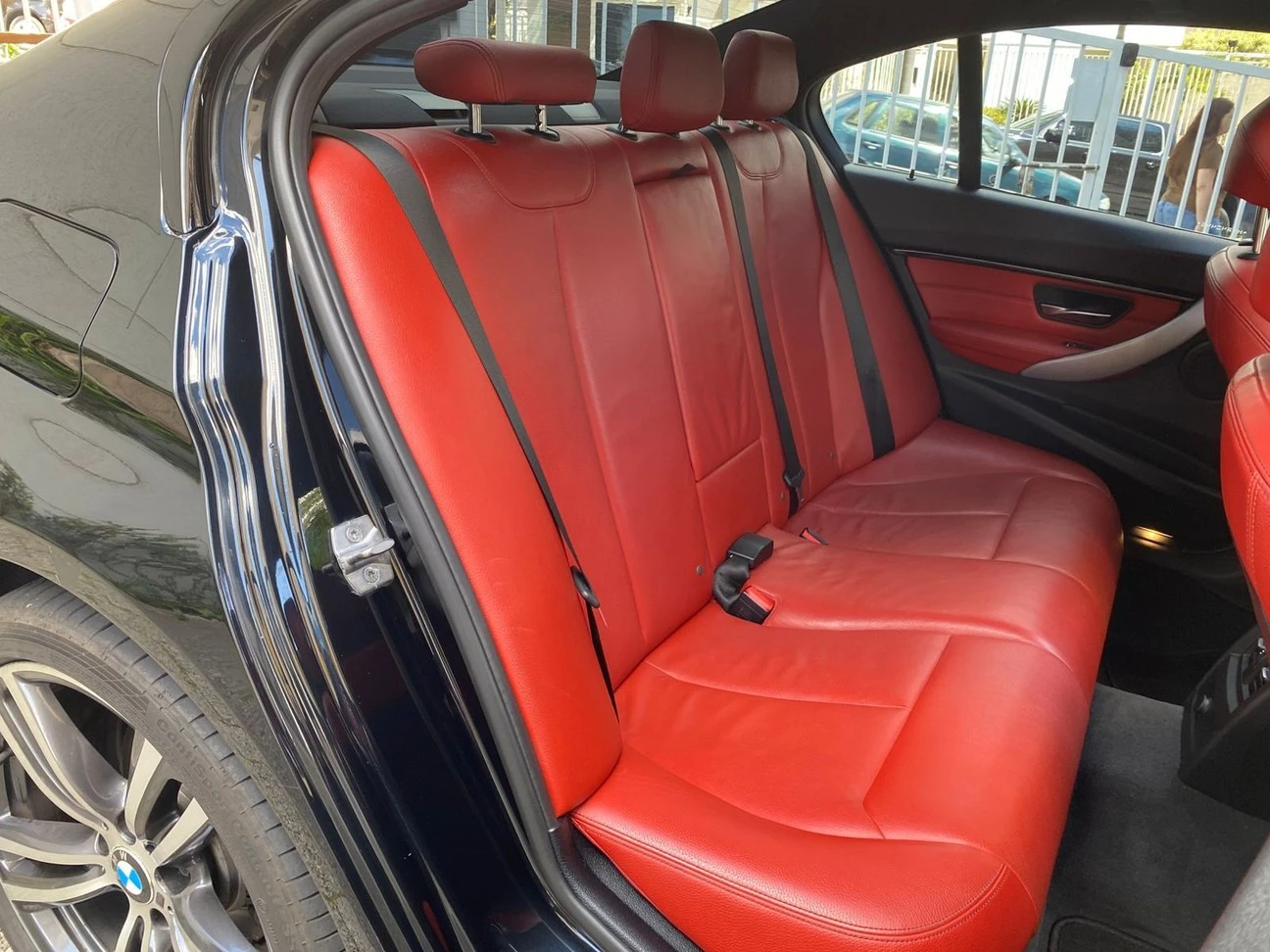 BMW 328I