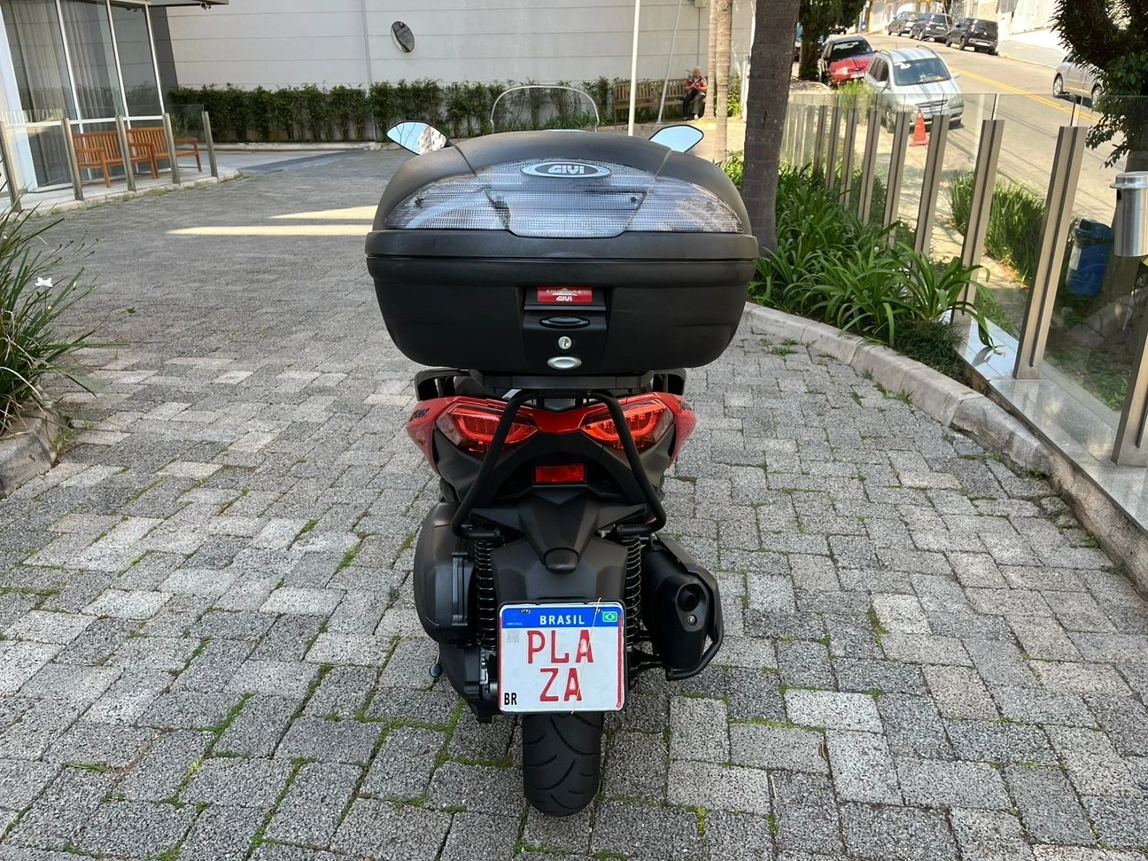 YAMAHA XMAX ABS