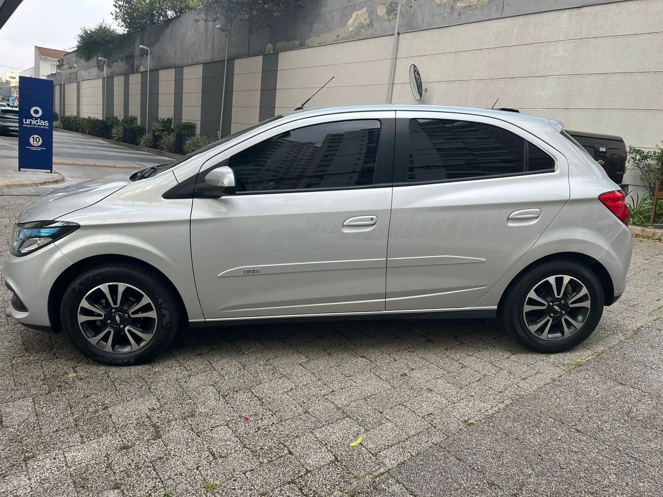 CHEVROLET ONIX