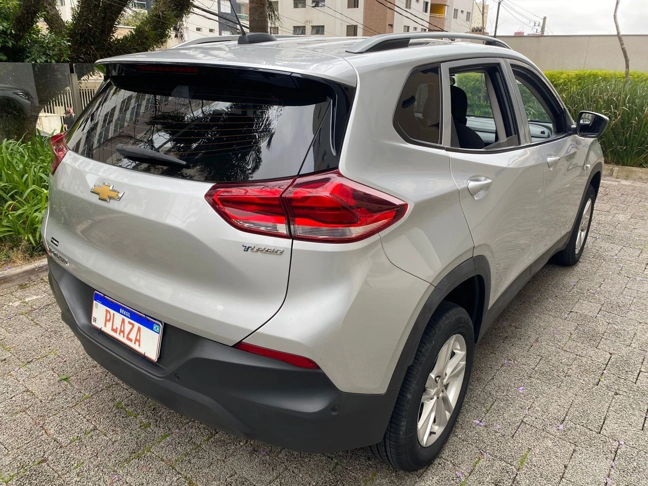 CHEVROLET TRACKER