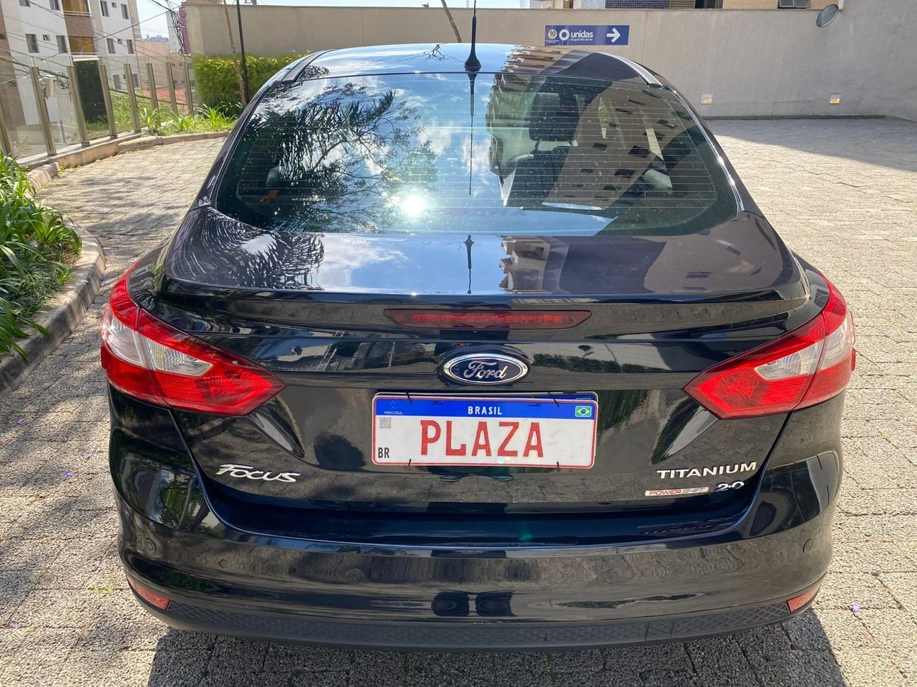 FORD FOCUS