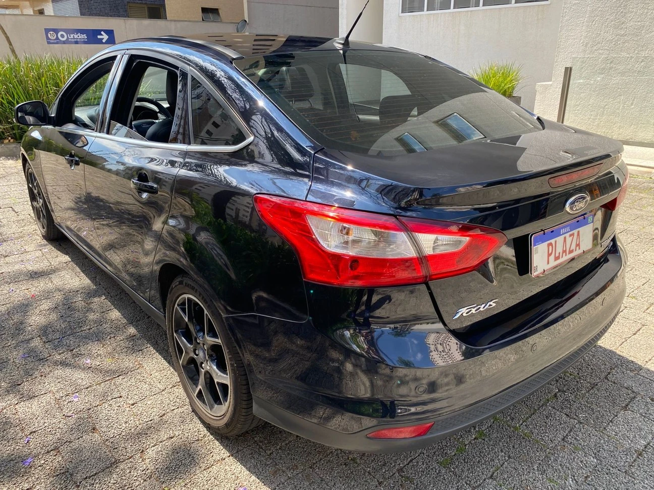 FORD FOCUS