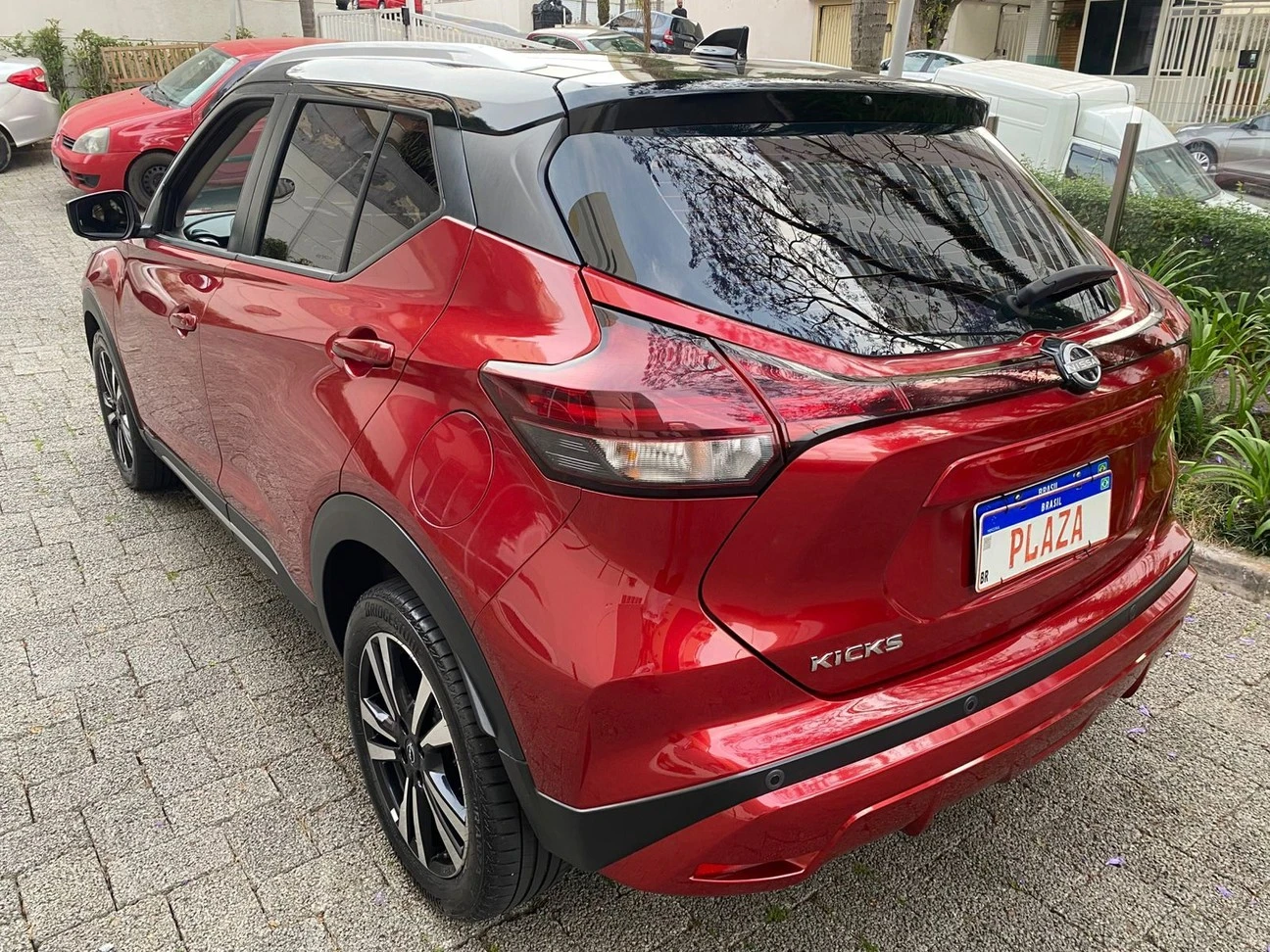 NISSAN KICKS