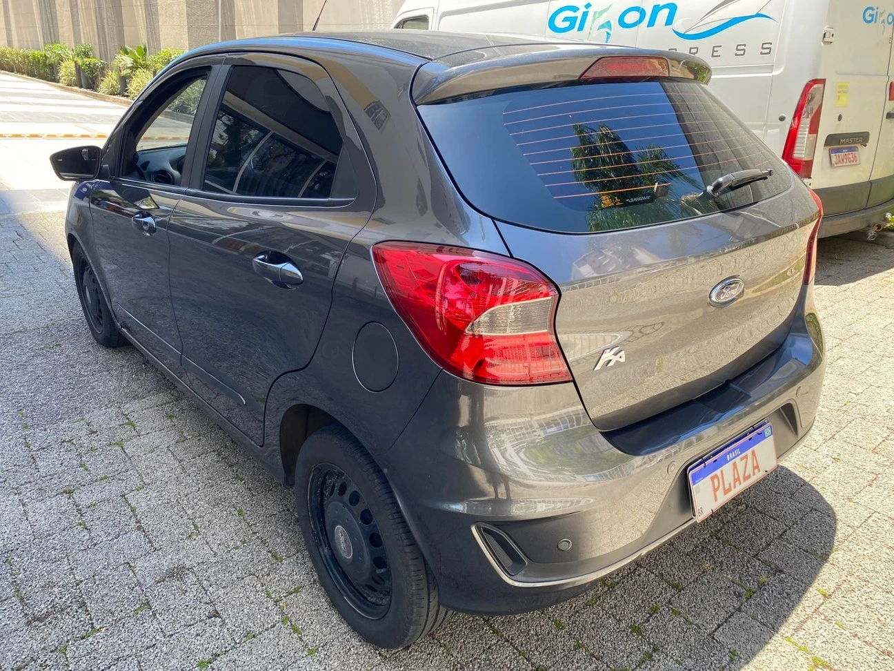 FORD KA