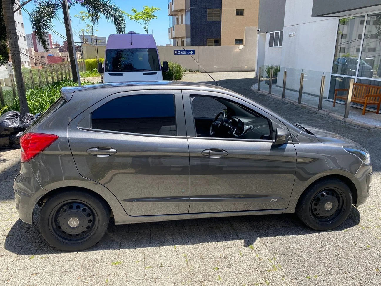 FORD KA