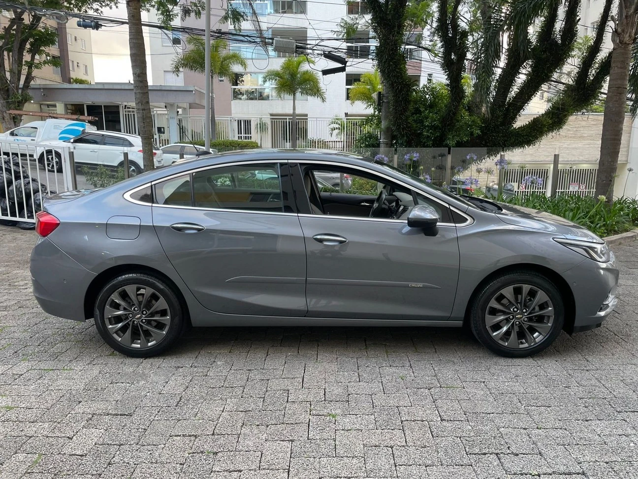 CHEVROLET CRUZE