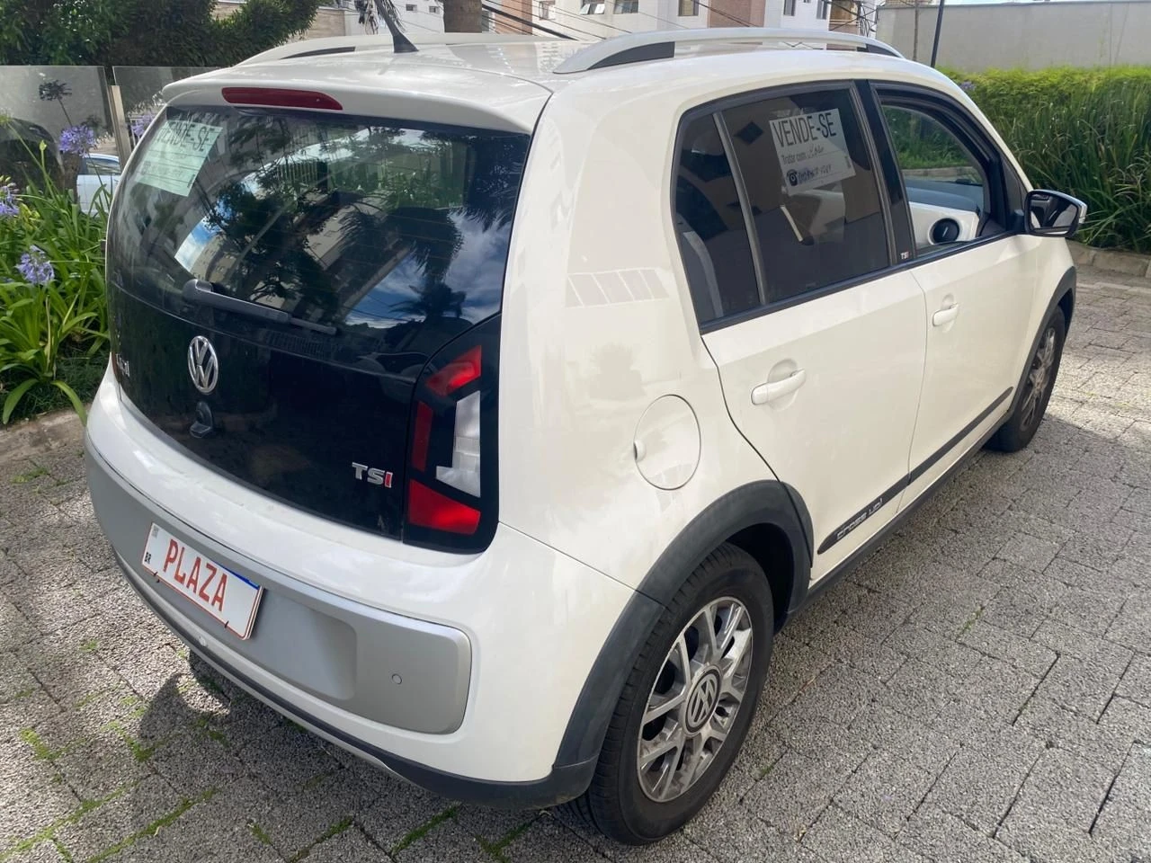 VOLKSWAGEN CROSS UP