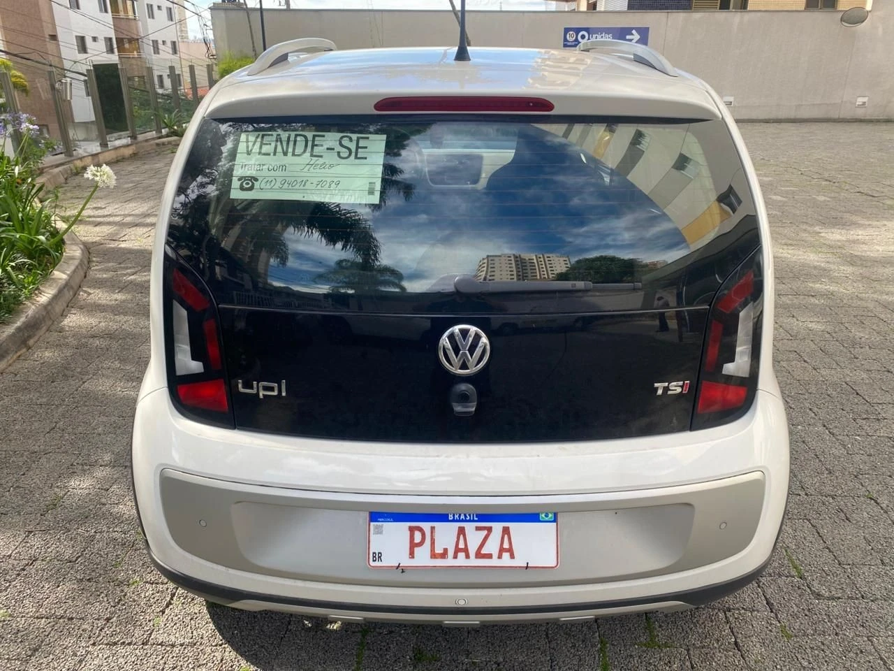 VOLKSWAGEN CROSS UP