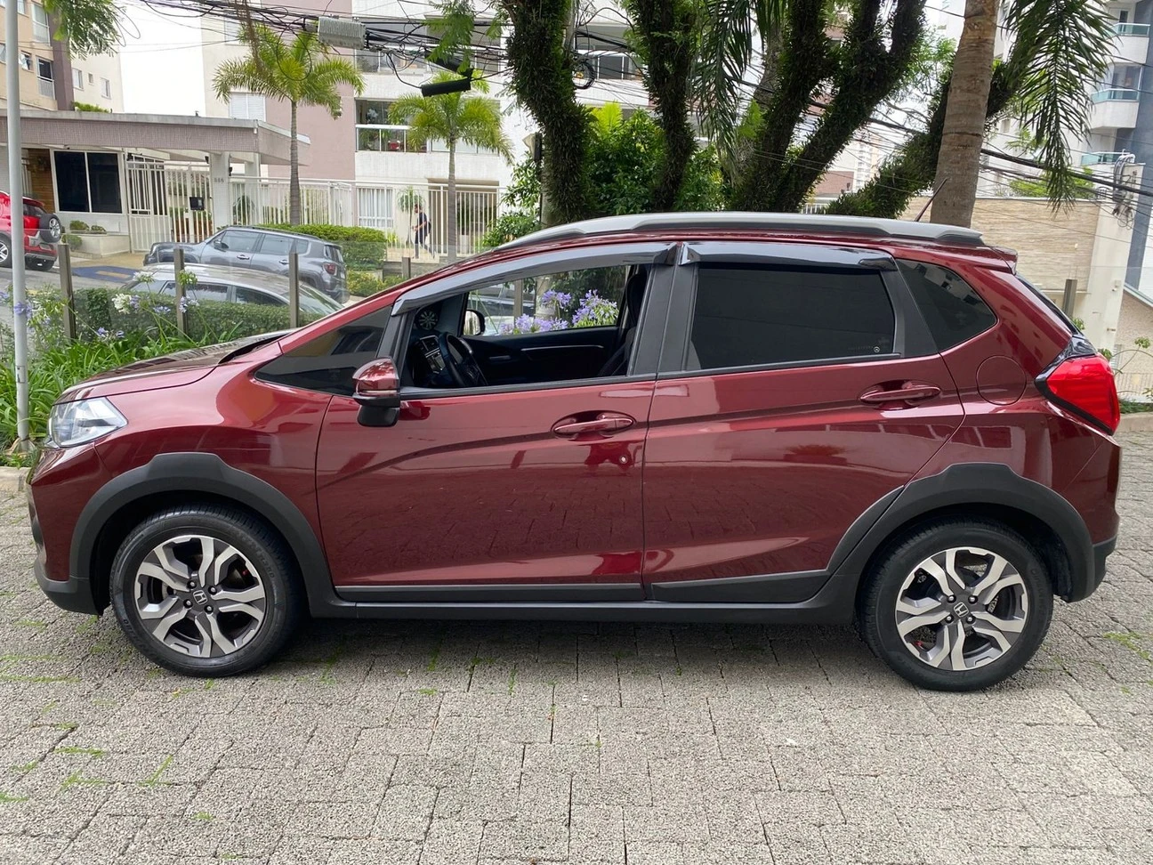 HONDA WR-V