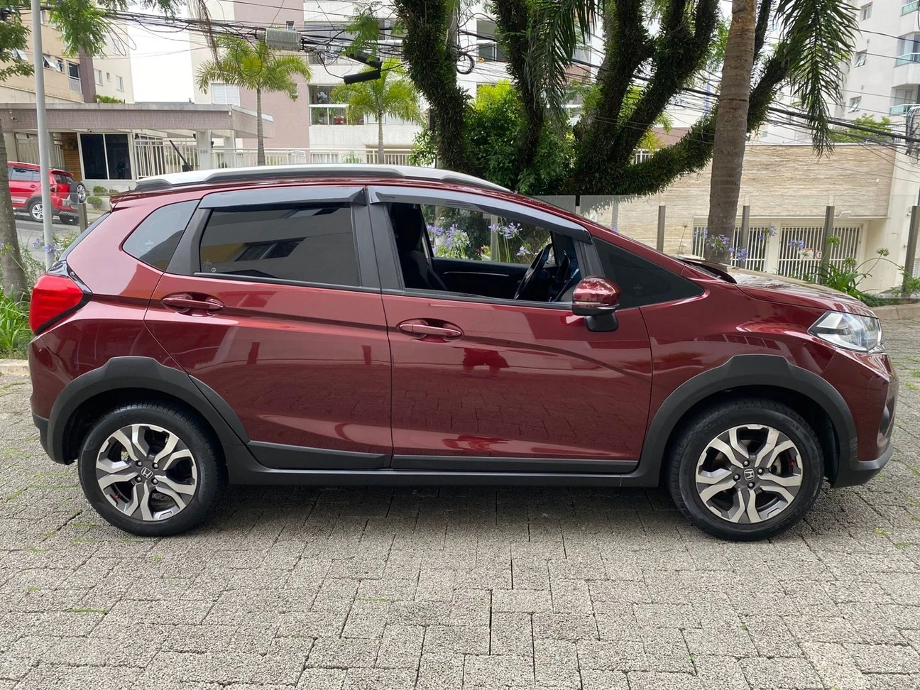HONDA WR-V