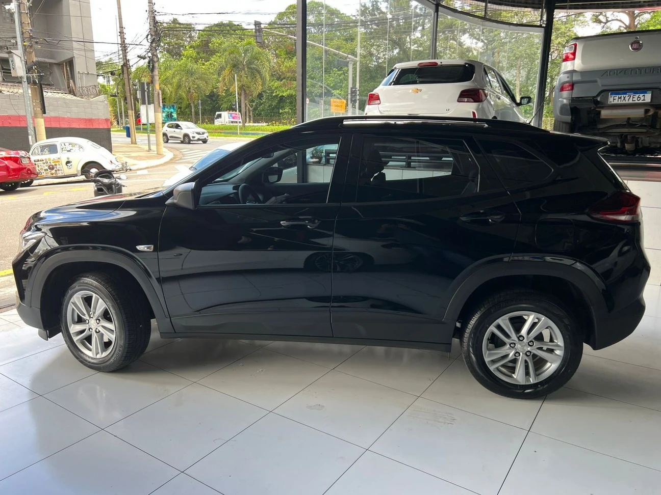 CHEVROLET TRACKER