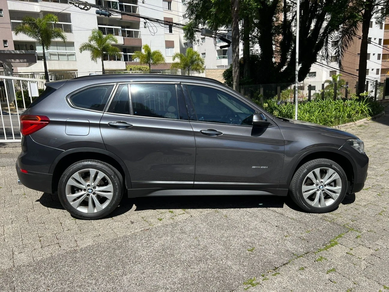 BMW X1