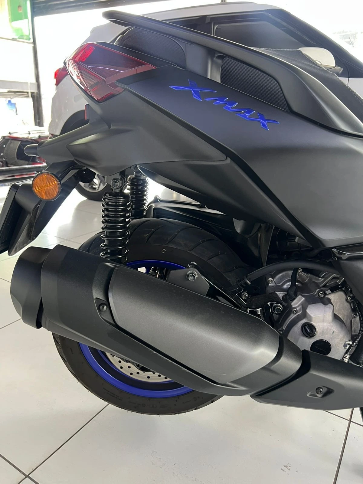 YAMAHA XMAX 300 CONNECTED ABS
