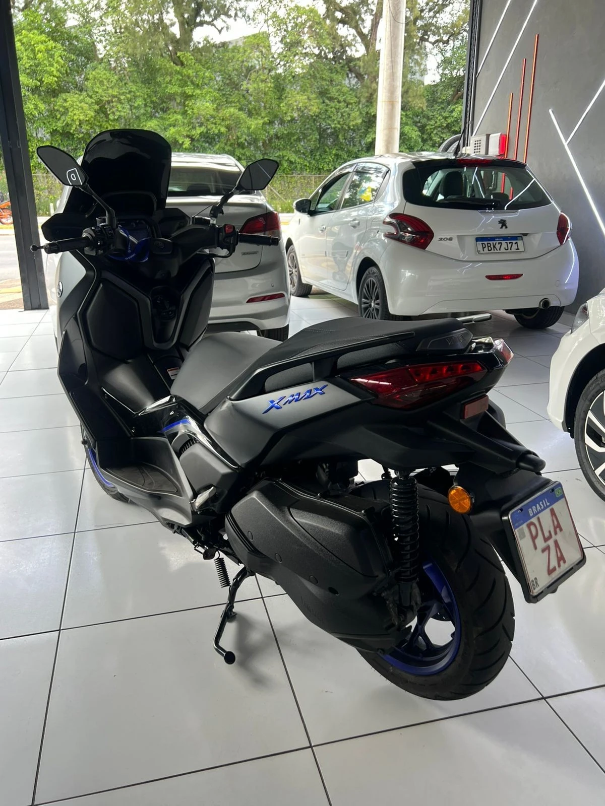 YAMAHA XMAX 300 CONNECTED ABS