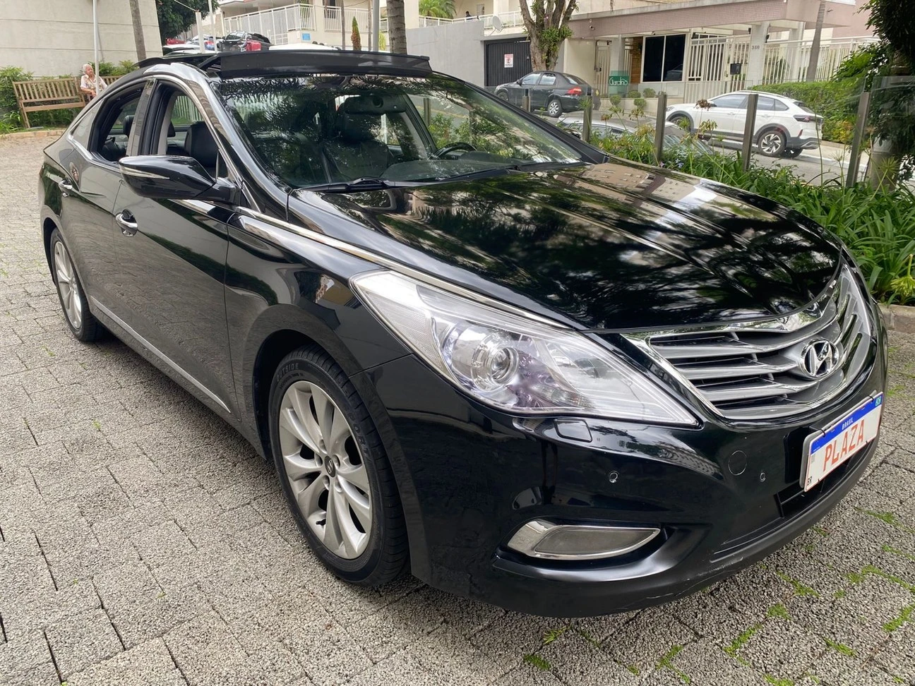 HYUNDAI AZERA