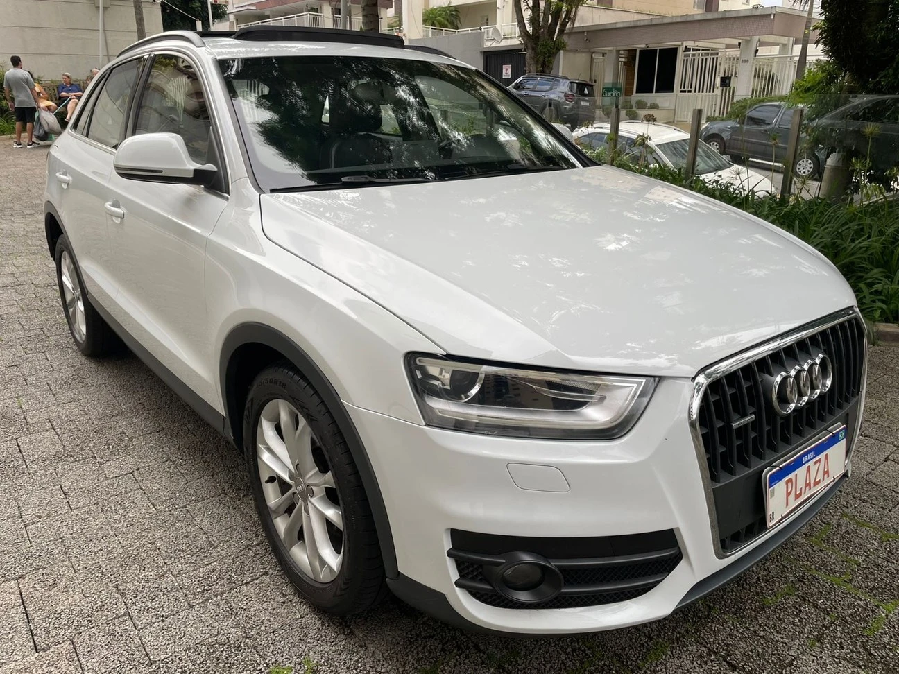 AUDI Q3