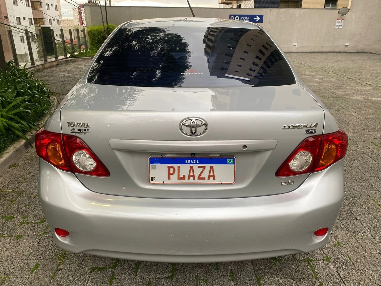 TOYOTA COROLLA