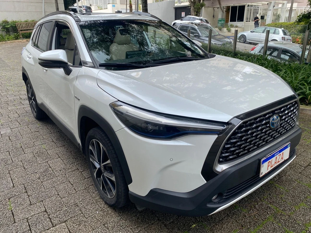 TOYOTA COROLLA CROSS