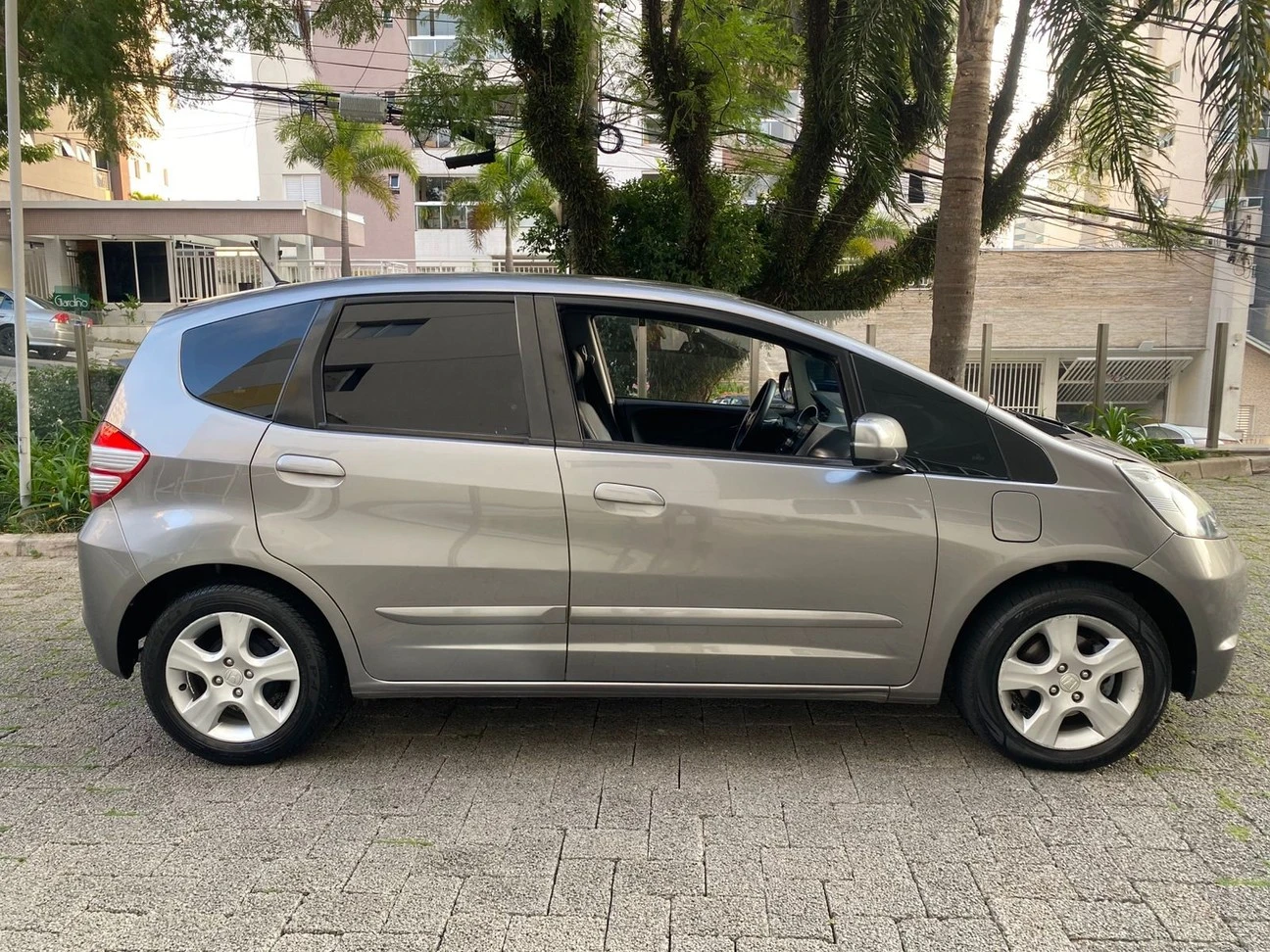 HONDA FIT
