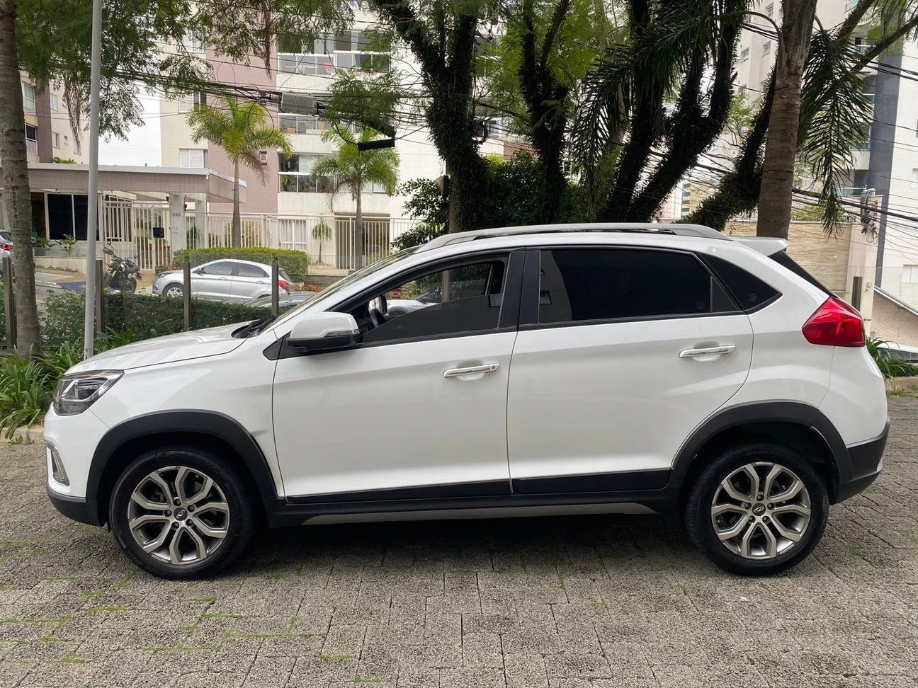 CHERY TIGGO 2