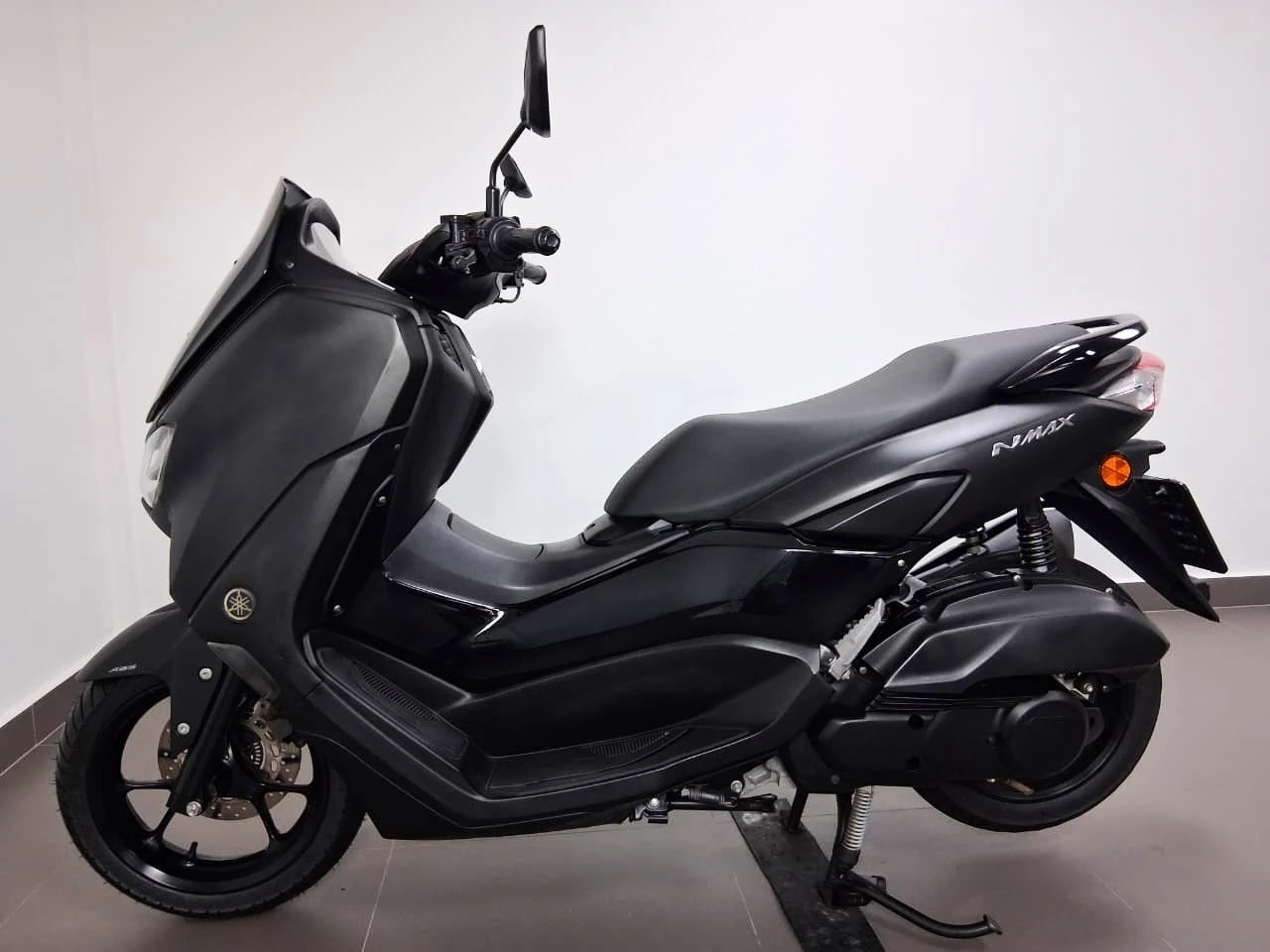 YAMAHA NMAX 160 ABS