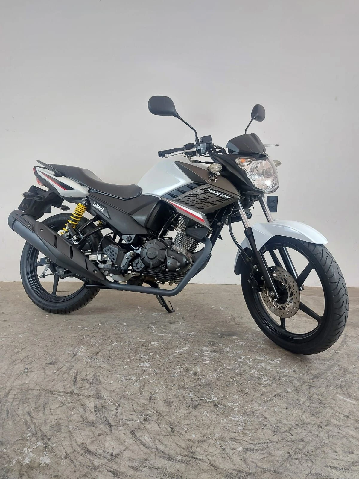 YAMAHA FAZER YS 150 SED