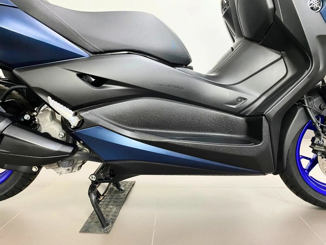YAMAHA XMAX ABS