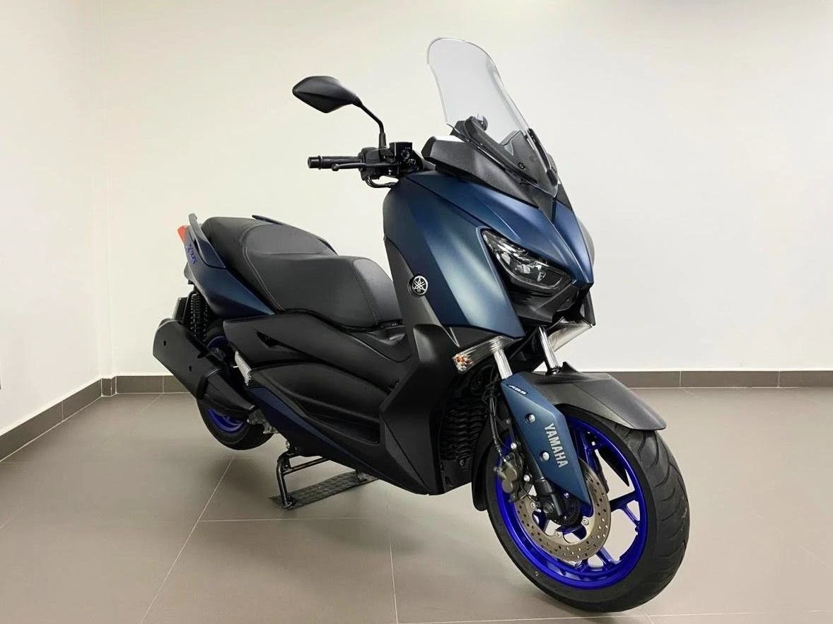 YAMAHA XMAX ABS