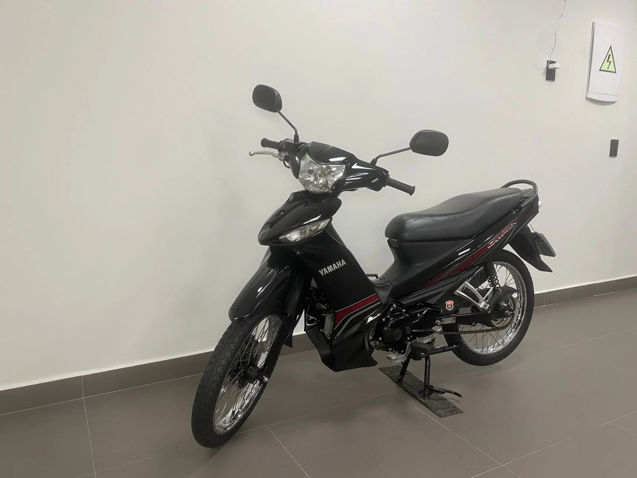 YAMAHA T115 CRYPTON ED
