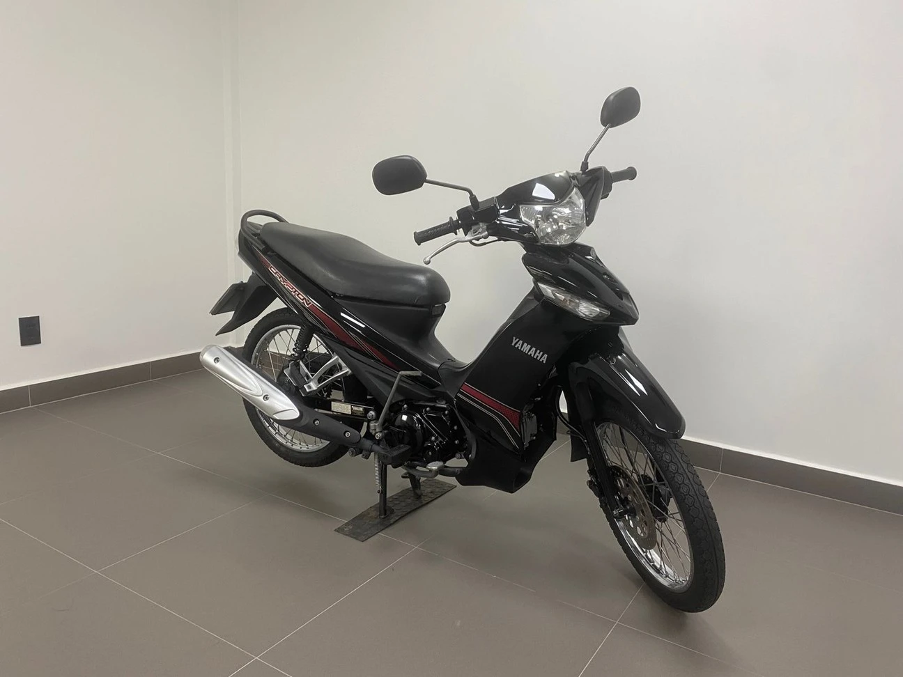 YAMAHA T115 CRYPTON ED