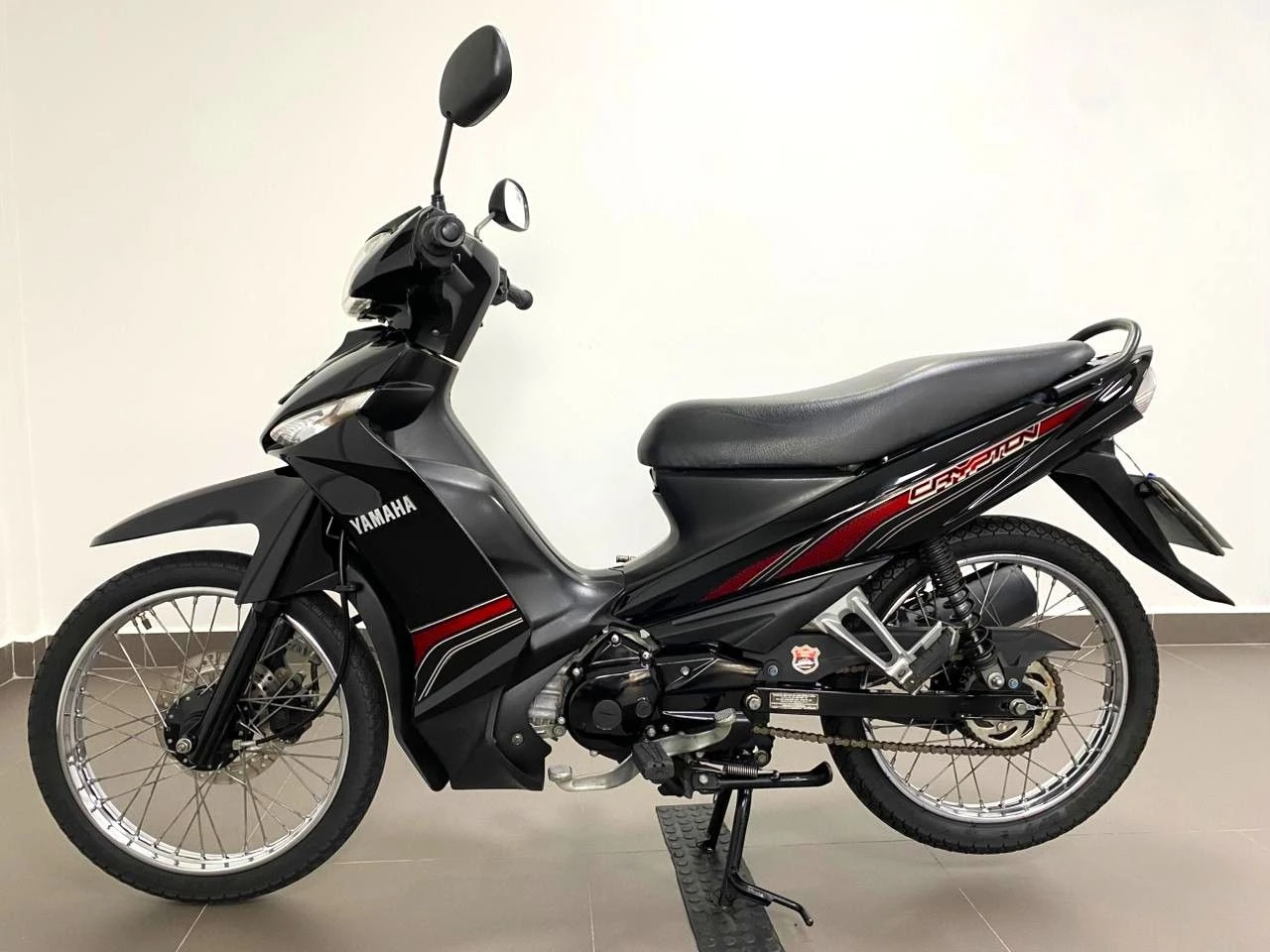 YAMAHA T115 CRYPTON ED