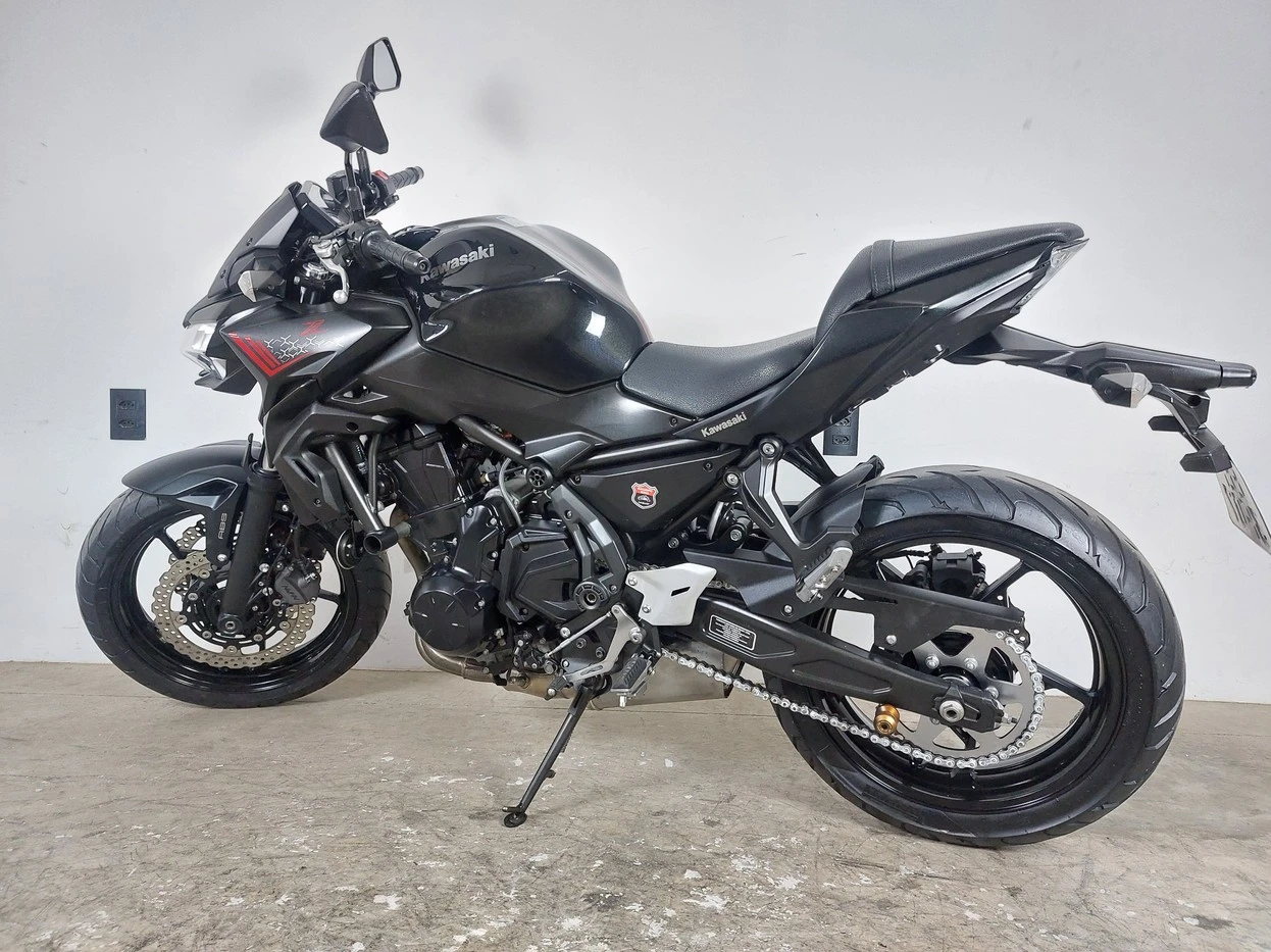 KAWASAKI Z650 ABS