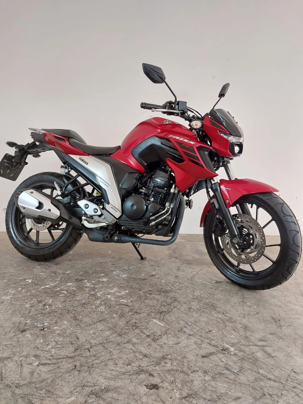 YAMAHA FZ25 FAZER ABS