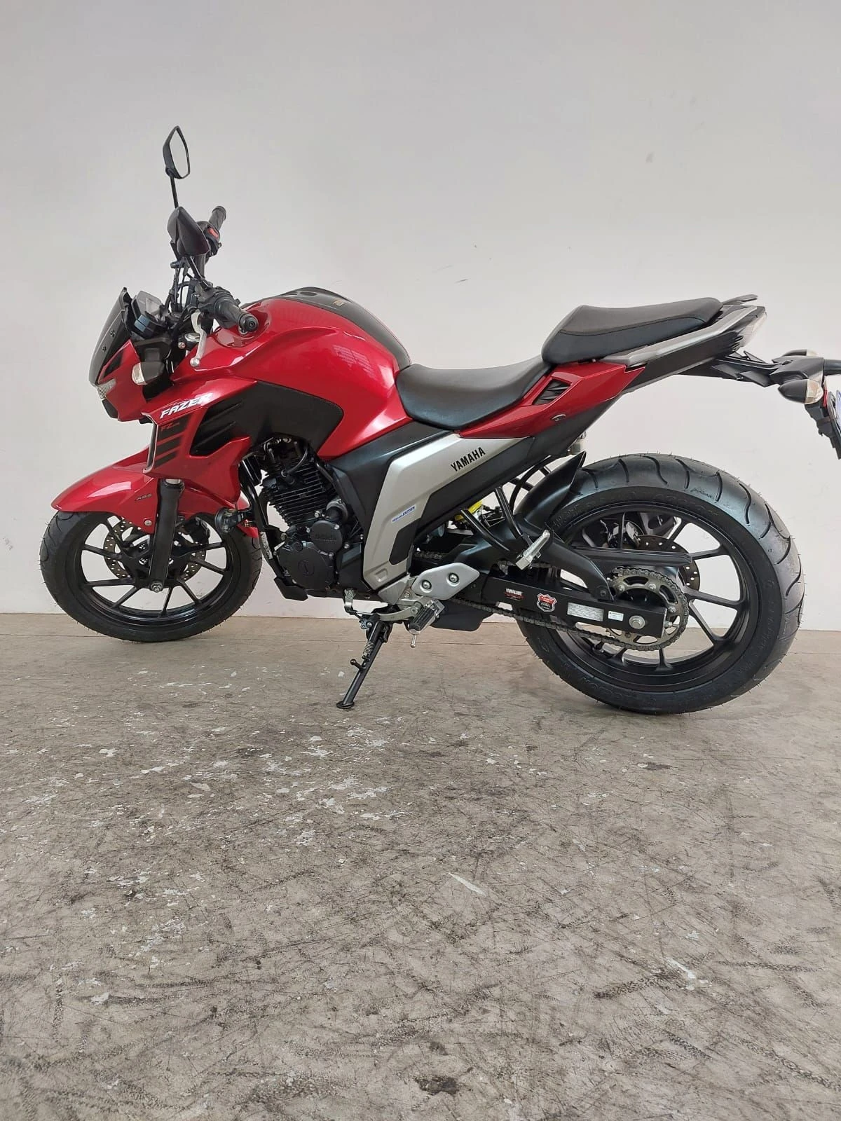 YAMAHA FZ25 FAZER ABS