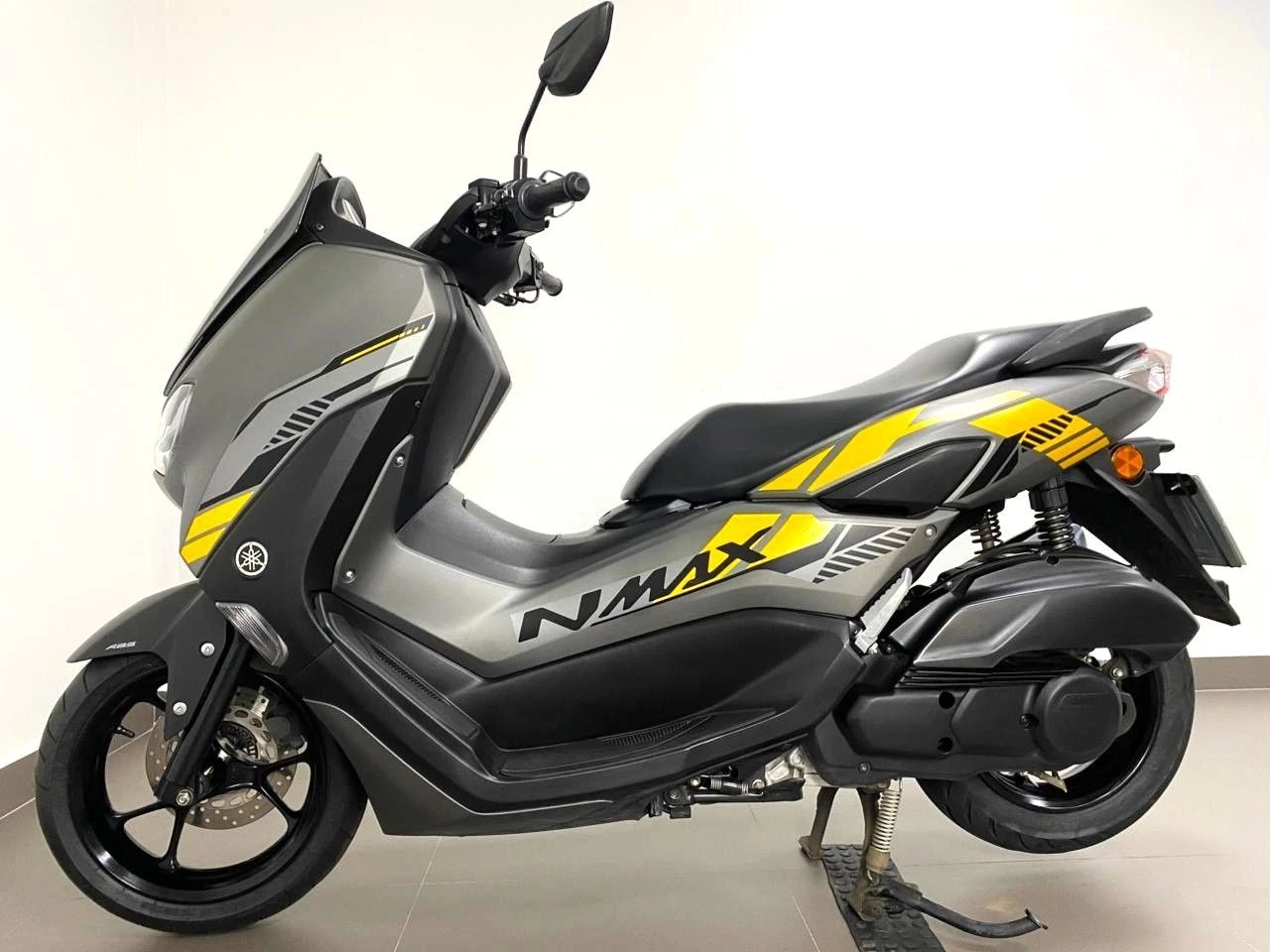 YAMAHA NMAX 160 ABS