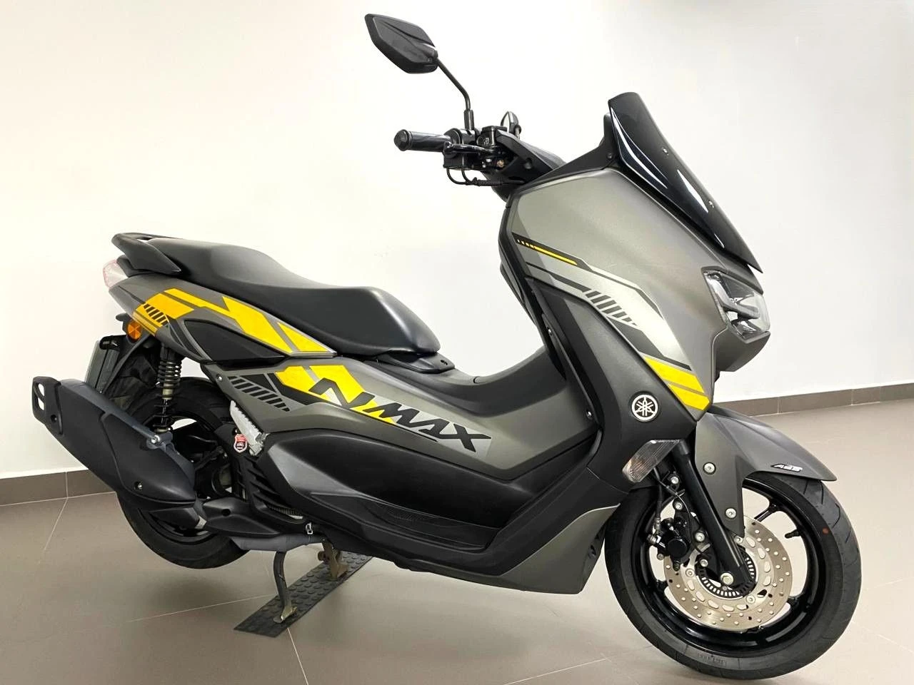YAMAHA NMAX 160 ABS