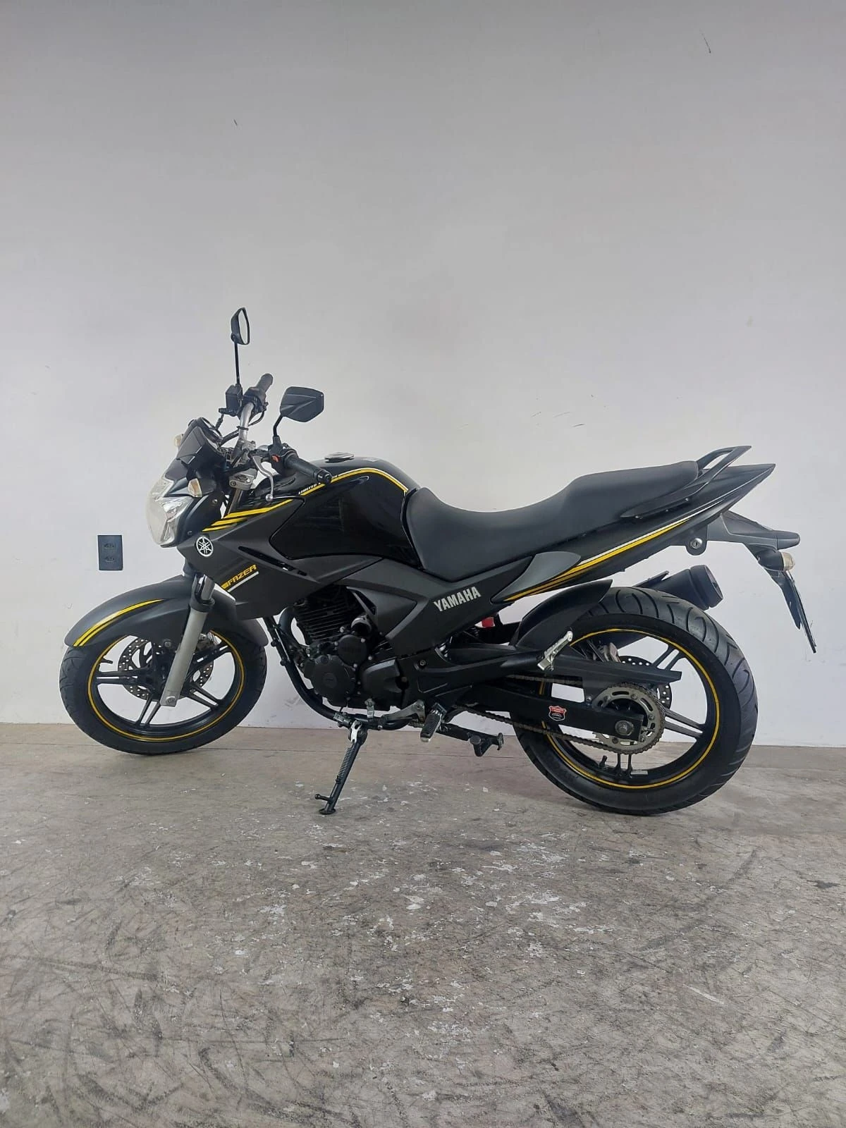 YAMAHA FAZER YS 250