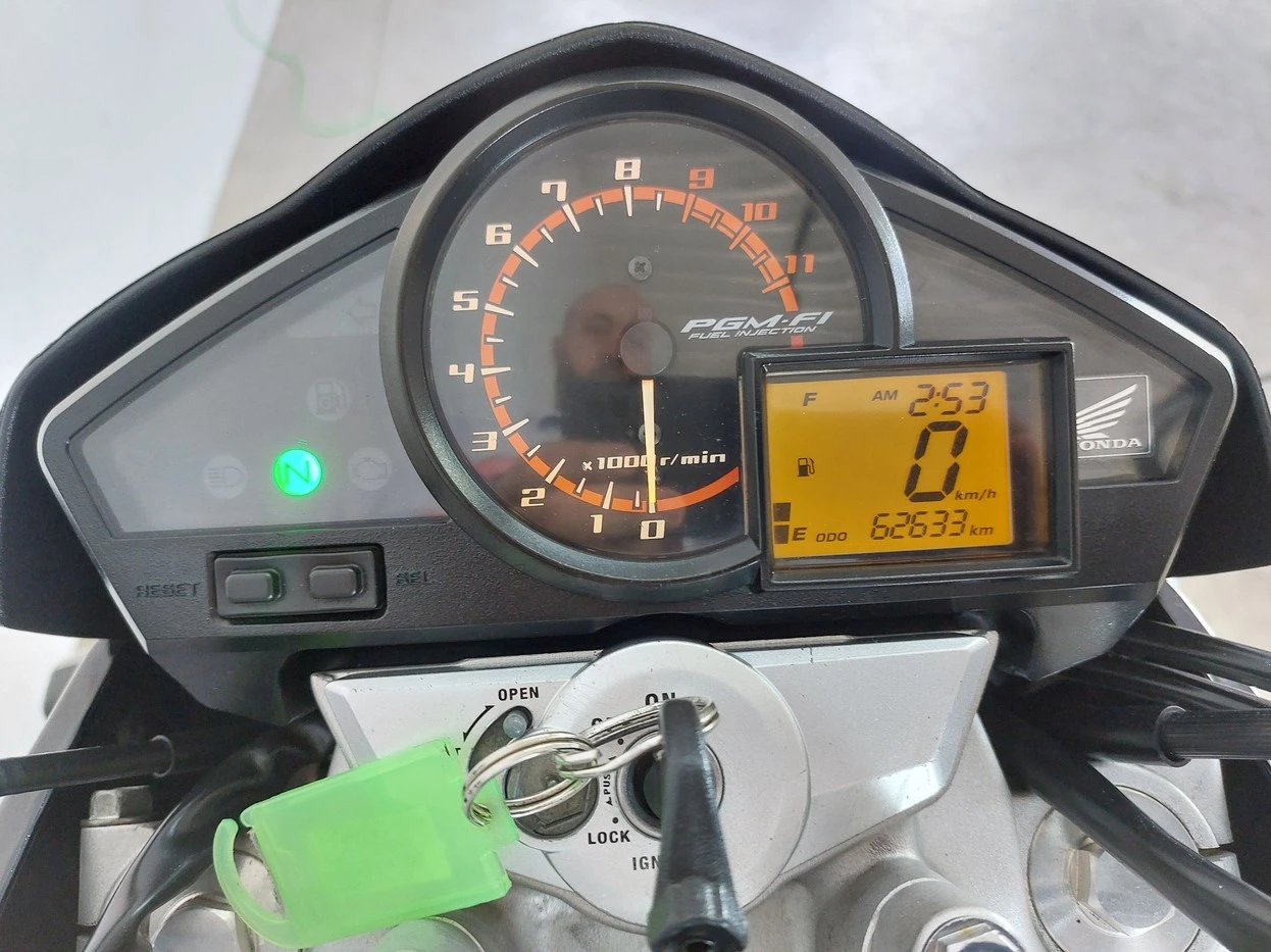 HONDA CB 300R