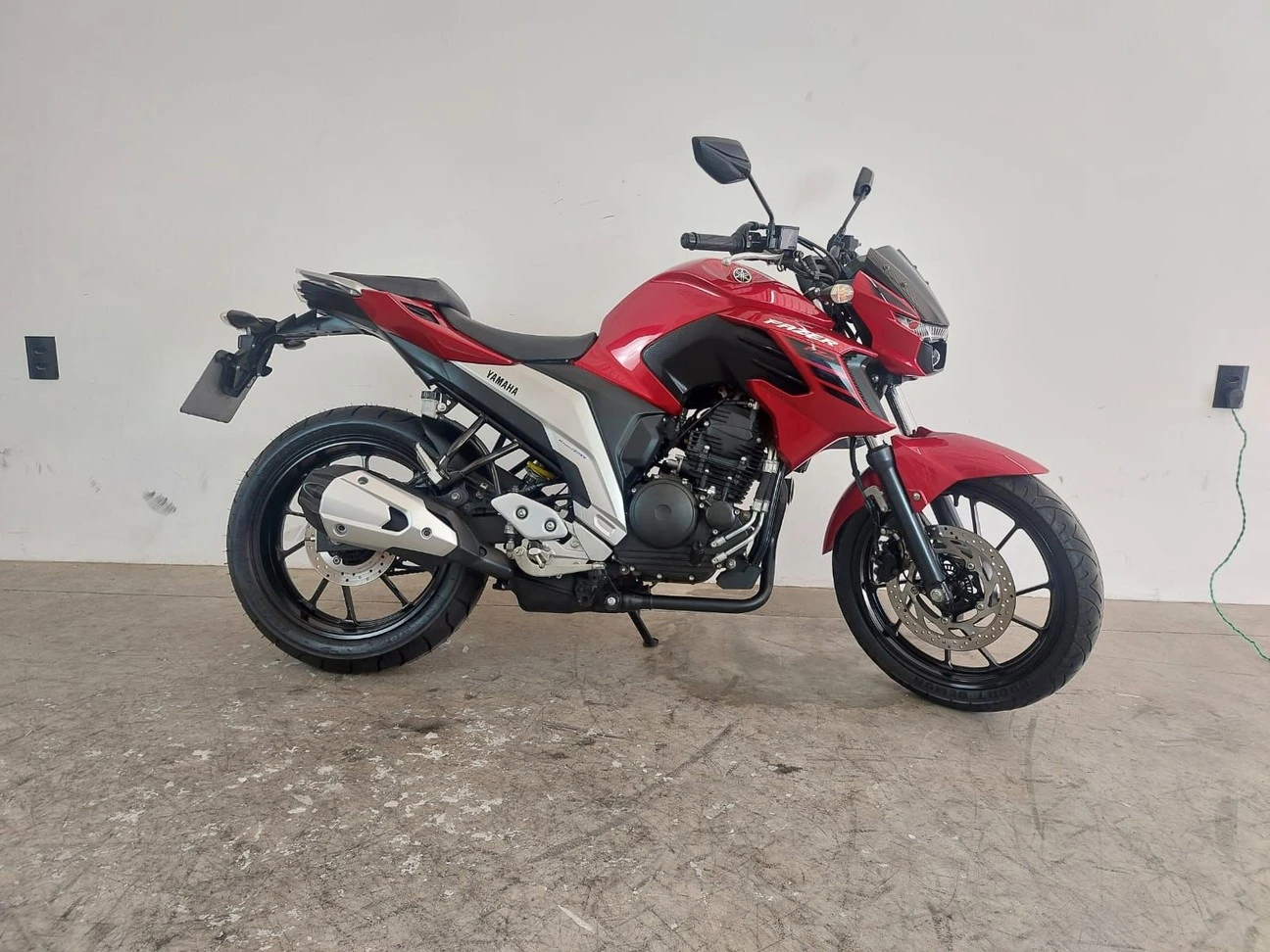 YAMAHA FZ25 FAZER ABS