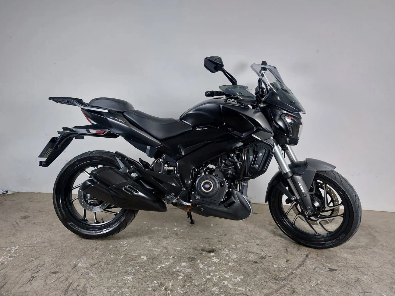 BAJAJ DOMINAR 400