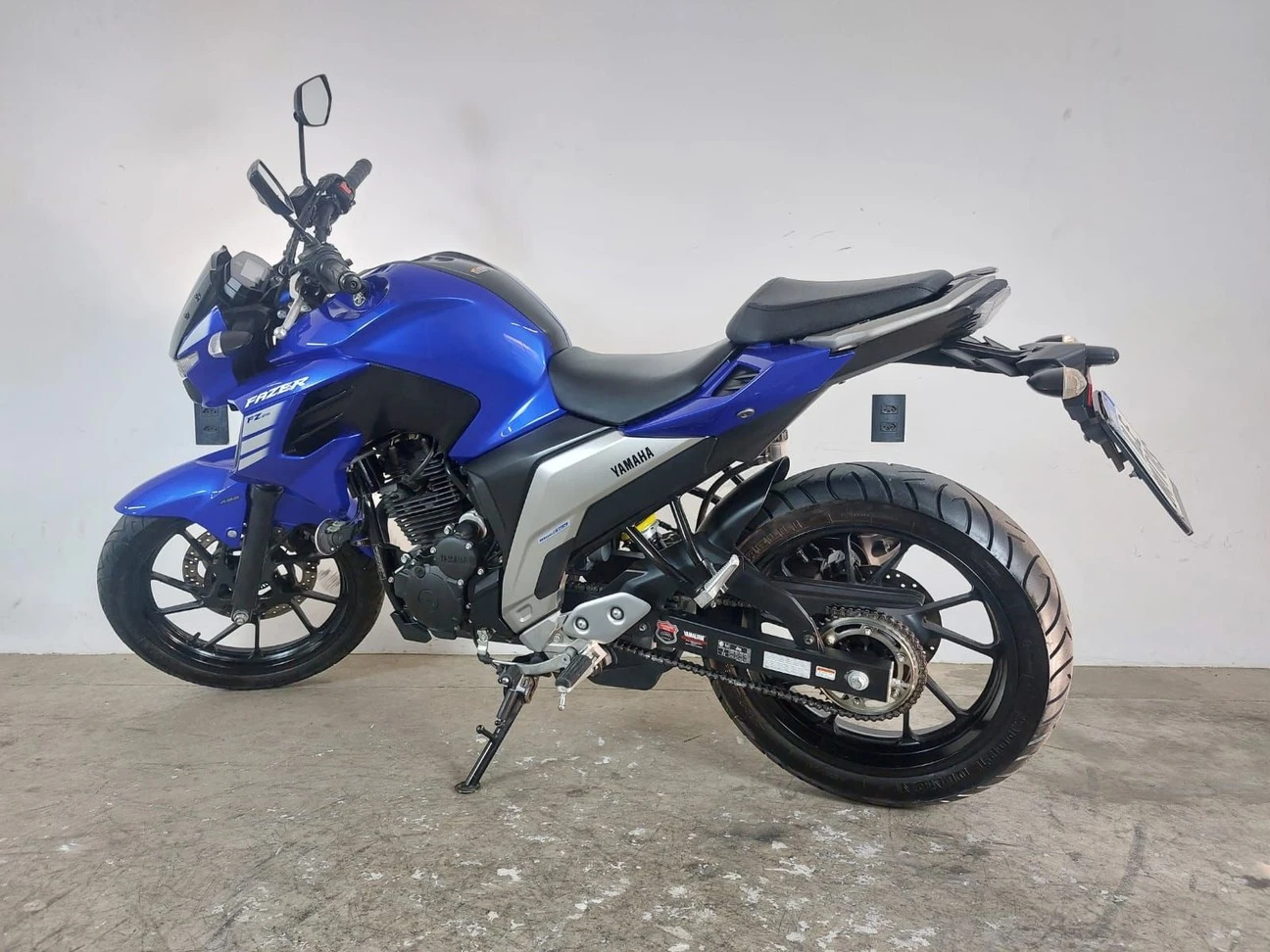 YAMAHA FZ25 FAZER ABS