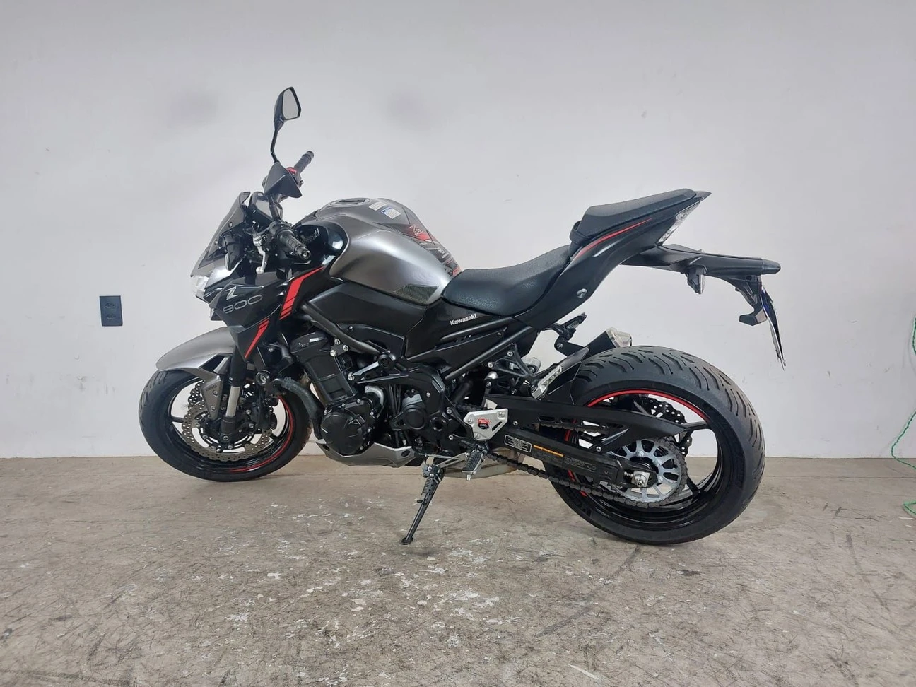 KAWASAKI Z900