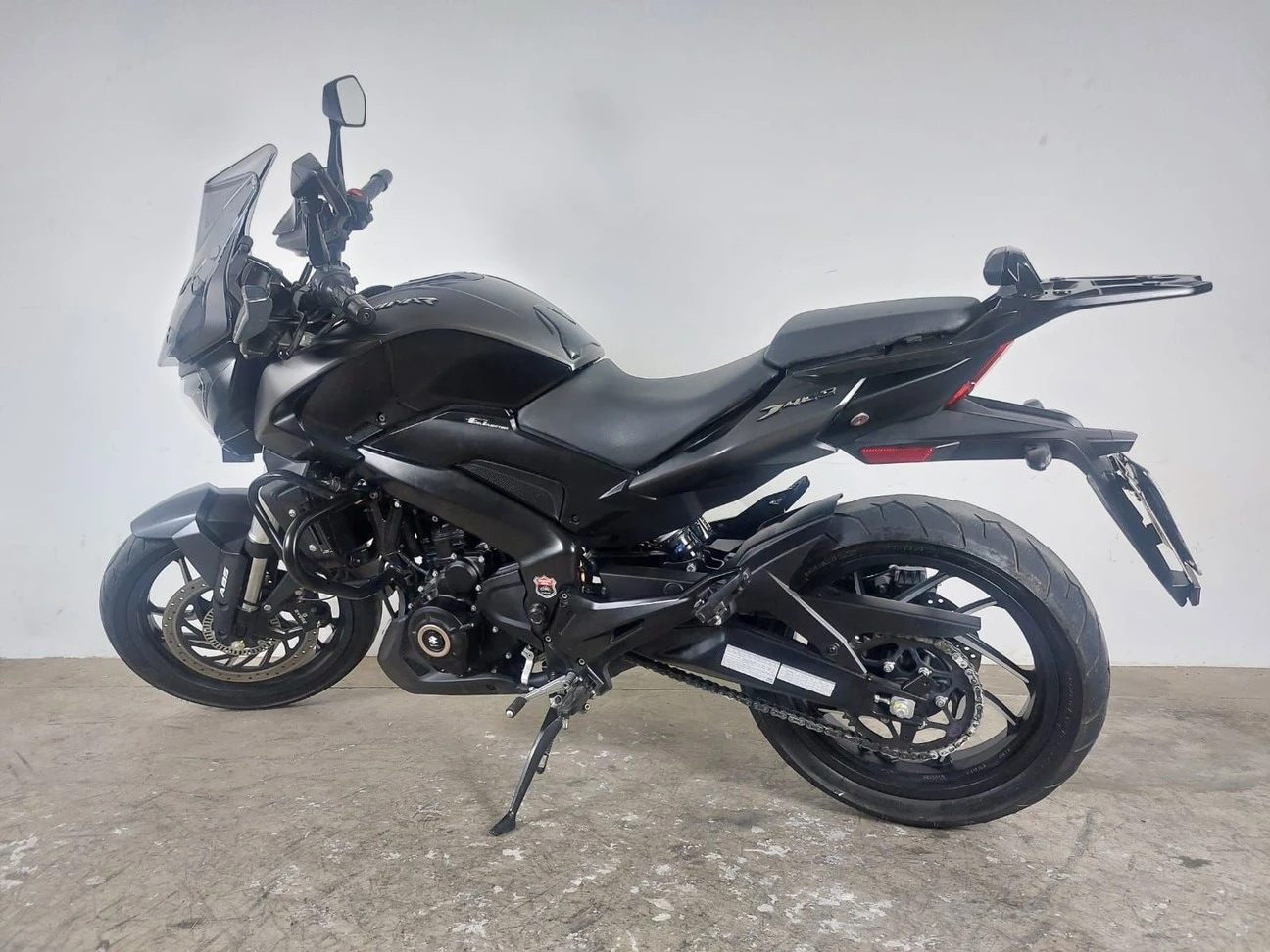BAJAJ DOMINAR 400