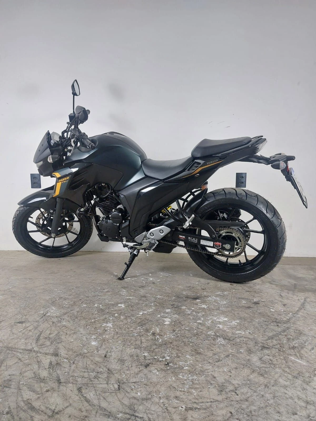 YAMAHA FZ25 FAZER ABS