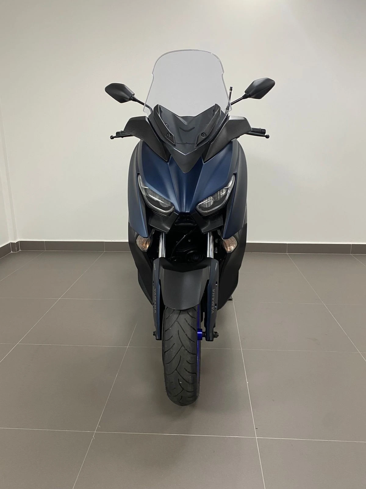 YAMAHA XMAX ABS