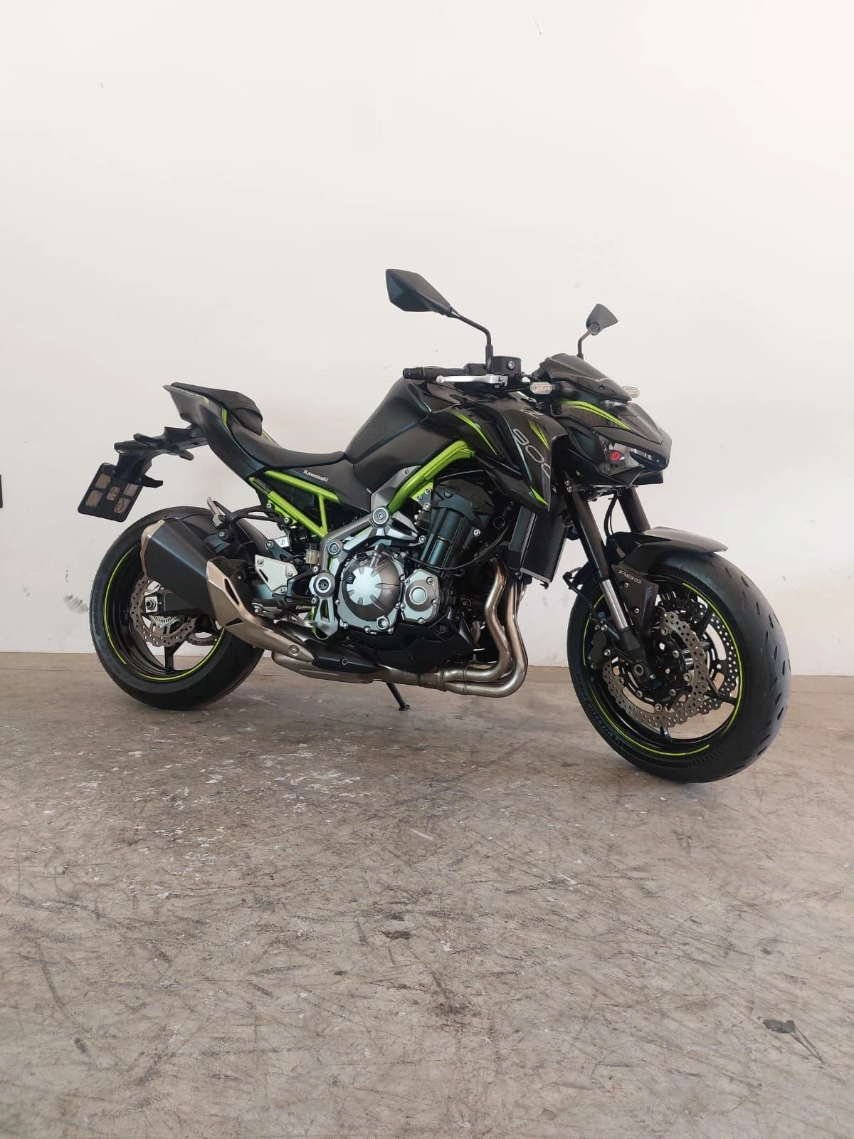 KAWASAKI Z900