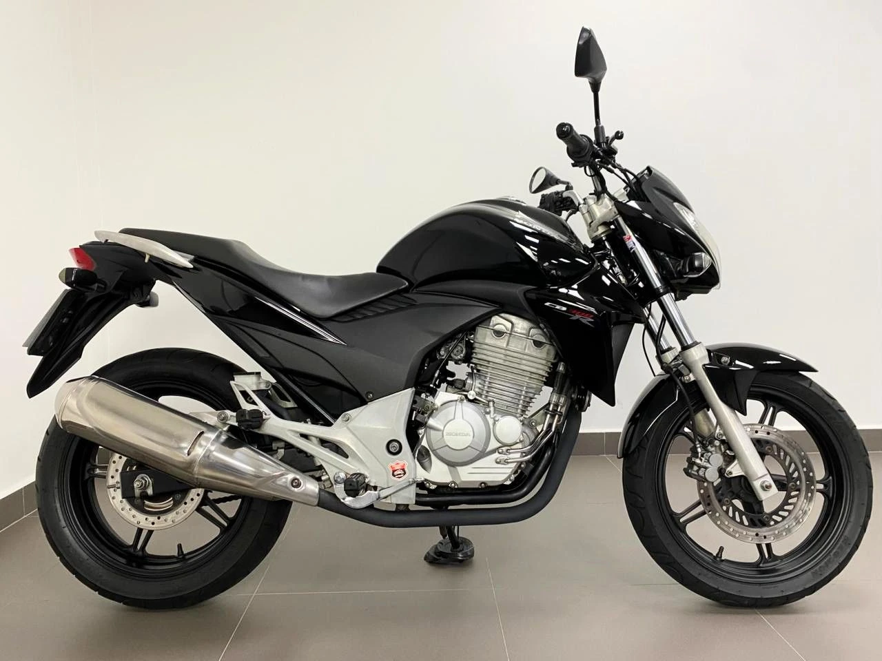 HONDA CB 300R