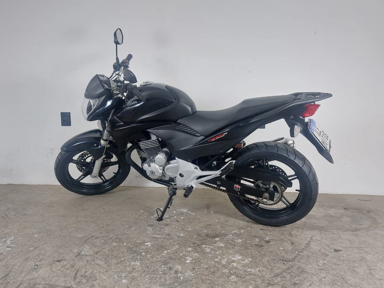 HONDA CB 300R