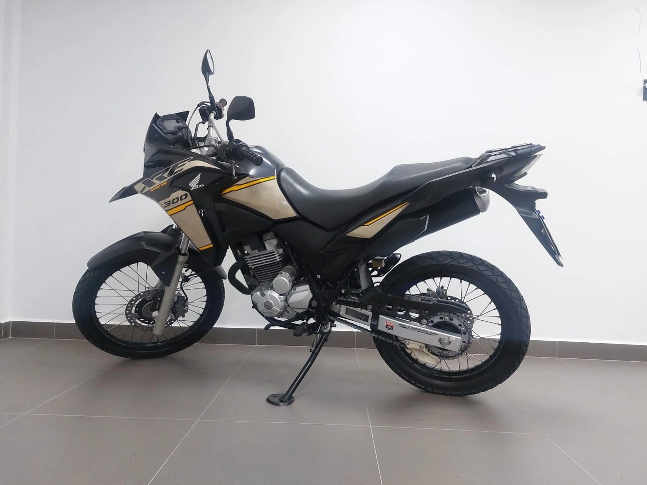 HONDA XRE 300 ADVENTURE